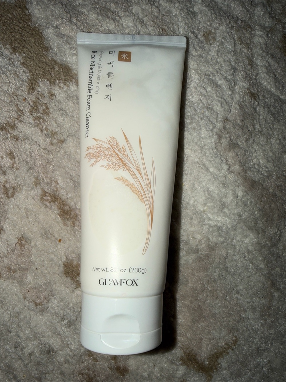glamfoxx Cream Rice Niacinamide Foam Cleanser — Cream & Gold